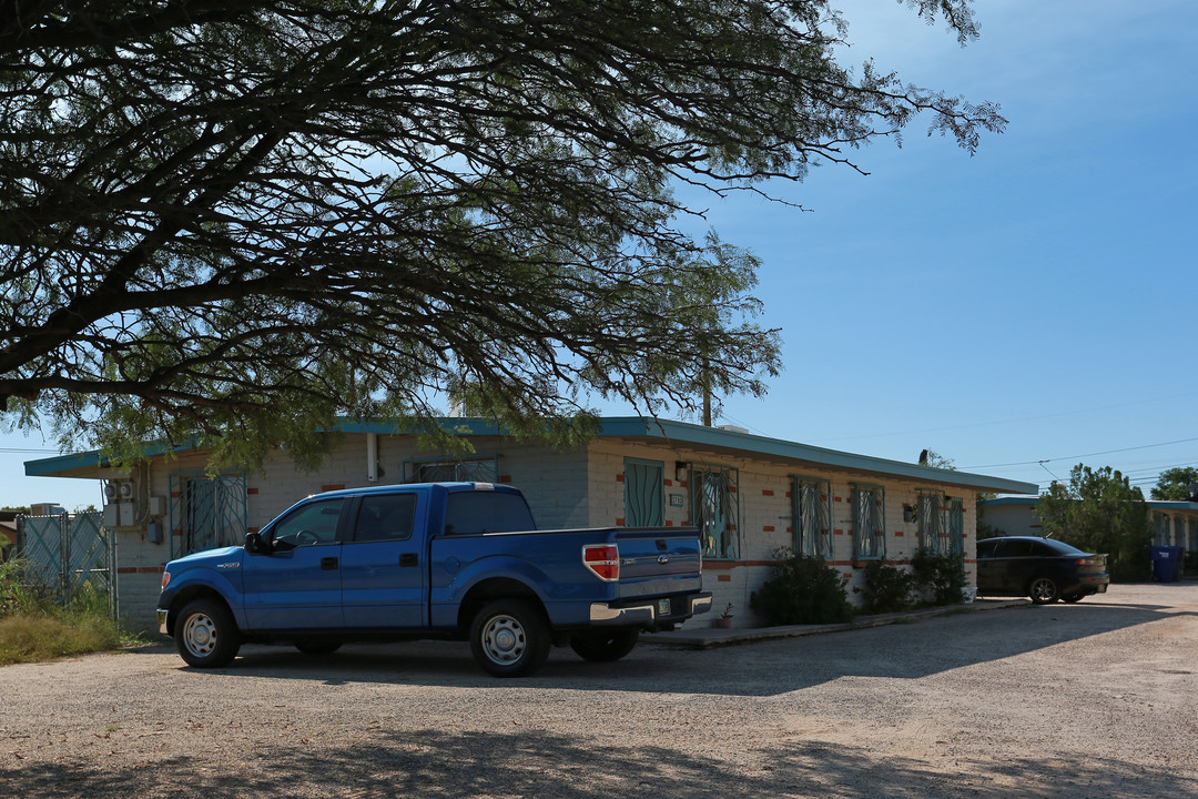 5780 E 24th St in Tucson, AZ - Building Photo