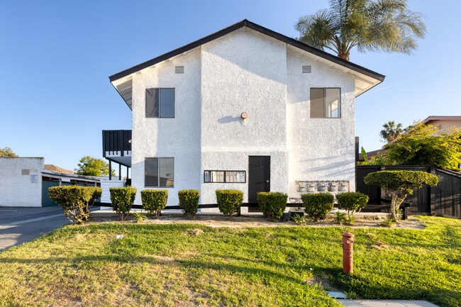 property at 3296 Franklin Ave