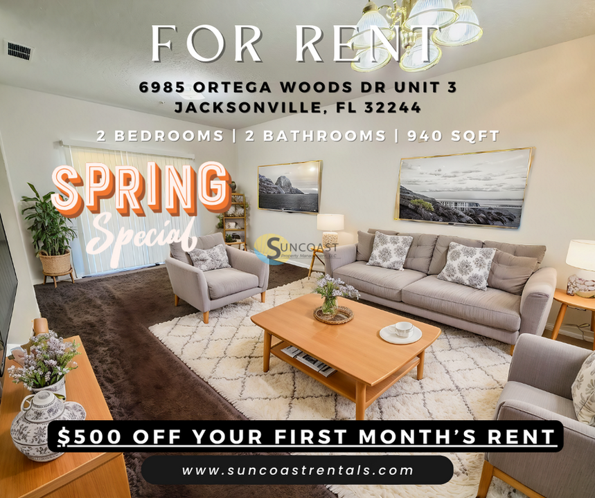 6985 Ortega Woods Dr in Jacksonville, FL - Building Photo
