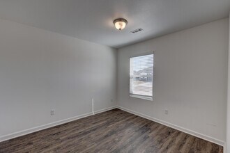 707 Short Leaf Ln in Oronogo, MO - Building Photo - Building Photo