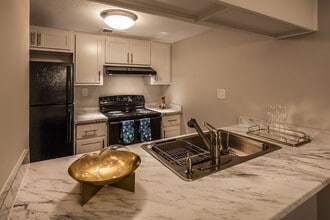 The Meridian North and South in Indianapolis, IN - Building Photo - Building Photo