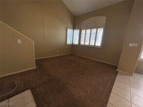 8028 Desire Dr in Las Vegas, NV - Building Photo - Building Photo