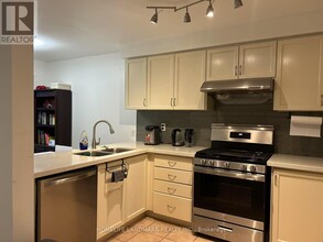 23 Bantry Ave in Richmond Hill, ON - Building Photo - Building Photo