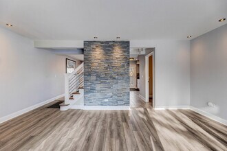 5236 W 54th St in Chicago, IL - Foto de edificio - Building Photo