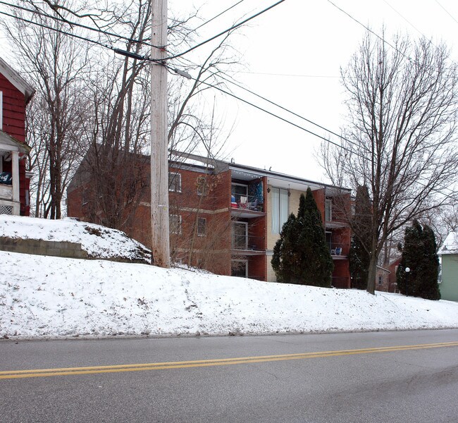 Summit Street Apartments in Kent, OH - Foto de edificio - Building Photo