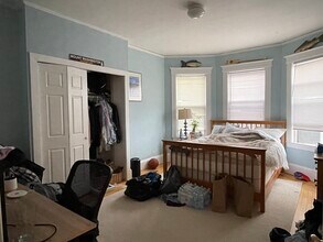 32 Chatham St, Unit 2 in Cambridge, MA - Foto de edificio - Building Photo