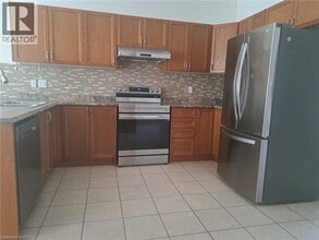 39 Matteo Trail in Hamilton, ON - Building Photo - Building Photo