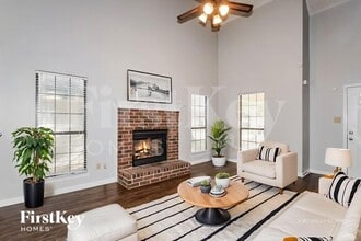 7098 Maryland Ct in Memphis, TN - Building Photo - Building Photo