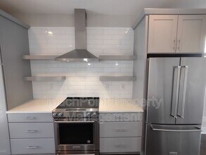 422 Southend Crossing Ln in Charlotte, NC - Building Photo - Building Photo