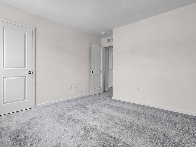 6582 Wheatly Rd in New Albany, OH - Building Photo - Building Photo