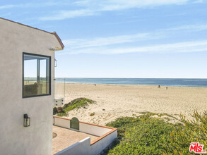 6601 Ocean Front Walk in Los Angeles, CA - Building Photo - Building Photo