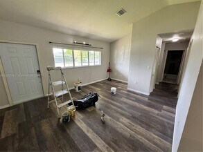 855 W Davis Pkwy in Homestead, FL - Building Photo - Building Photo