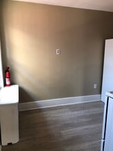 433 E 1st St, Unit C in Birdsboro, PA - Building Photo - Building Photo