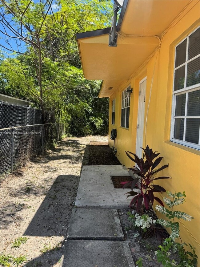 property at 522 NW 13th Ave