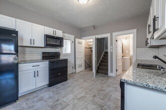 4011 Saratoga St in Omaha, NE - Building Photo - Building Photo