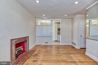 3271 Annandale Rd in Falls Church, VA - Building Photo - Building Photo