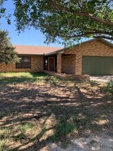 1788 S Roosevelt Rd 6 1/2 in Portales, NM - Building Photo - Building Photo