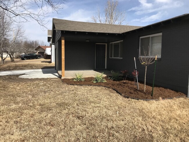 636 N Dunsworth Ave in Wichita, KS - Building Photo - Building Photo