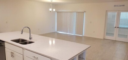 1151 Oak Bluff Dr in Davenport, FL - Building Photo - Building Photo