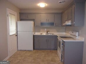 1451 Iron Gate Blvd in Jonesboro, GA - Building Photo - Building Photo