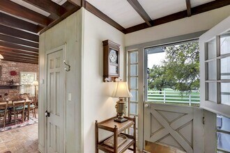301 S Washington St in Round Top, TX - Building Photo - Building Photo