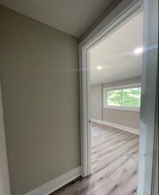 8015 N Tigerville Rd in Travelers Rest, SC - Building Photo - Building Photo