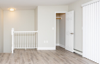 Troy Hills Village in Parsippany, NJ - Building Photo - Interior Photo