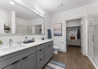 VALE Lake Wylie in Clover, SC - Building Photo - Building Photo