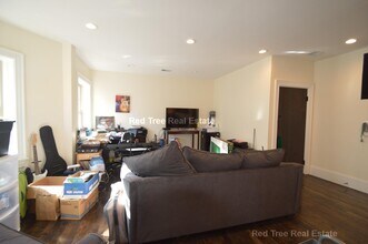 29 Commonwealth Terrace, Unit 3 in Boston, MA - Foto de edificio - Building Photo