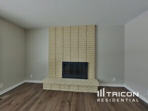 4278 S 4625 W in West Valley City, UT - Foto de edificio - Building Photo