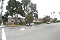 Palm Terrace in Oxnard, CA - Foto de edificio - Building Photo