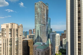 Aqua at Lakeshore East in Chicago, IL - Foto de edificio - Building Photo