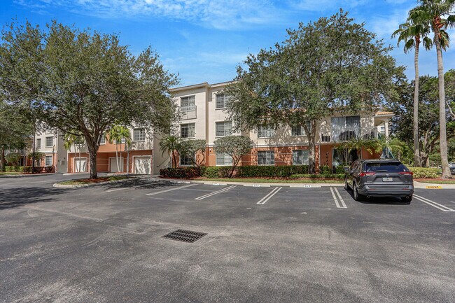 property at 3110 Myrtlewood Cir E