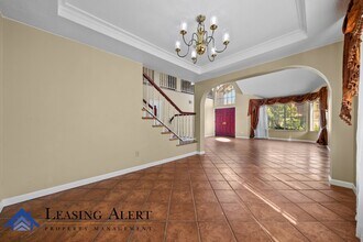 28801 Shadow Valley Ln in Santa Clarita, CA - Building Photo - Building Photo