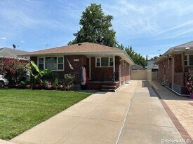 252-08 82nd Ave in Queens, NY - Building Photo