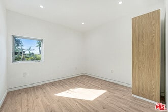 2725 1/2 Dalton Ave in Los Angeles, CA - Building Photo - Building Photo