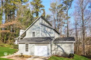 1600 Pin Oak Ln SE, Unit G302 in Conyers, GA - Building Photo