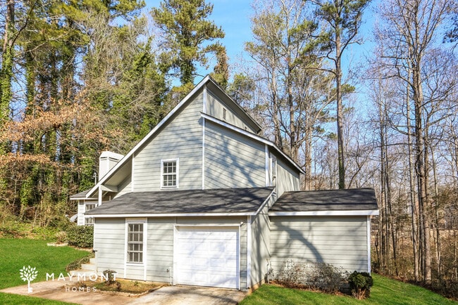 property at 1600 Pin Oak Ln SE