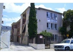 1216 S Bonnie Brae St in Los Angeles, CA - Building Photo - Building Photo