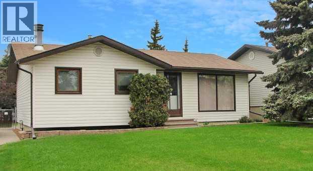 11314-1101A 101A St in Grande Prairie, AB - Building Photo