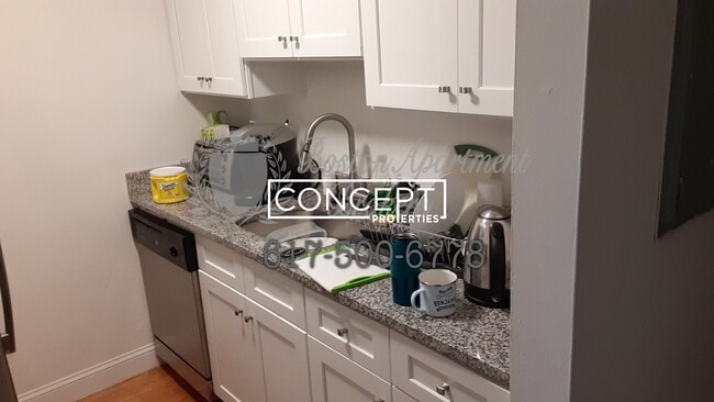 772 Columbus Ave, Unit 3 in Boston, MA - Foto de edificio - Building Photo