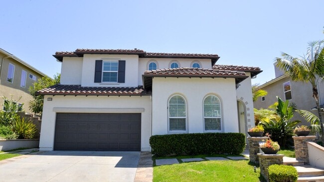 property at 1008 Calle De Los Arboles