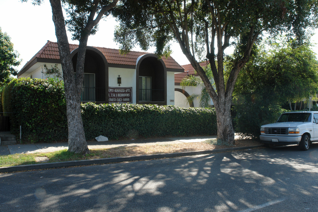 1905 De La Vina St in Santa Barbara, CA - Building Photo