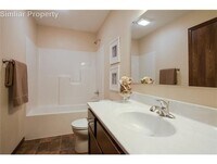 568 Meadow Oak Cir photo'