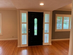 1137 Brownwyk Dr in Sacramento, CA - Building Photo - Building Photo