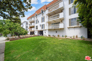 605 San Vicente Blvd in Santa Monica, CA - Building Photo