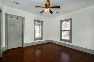 108 W Haning St in Howe, TX - Building Photo - Building Photo