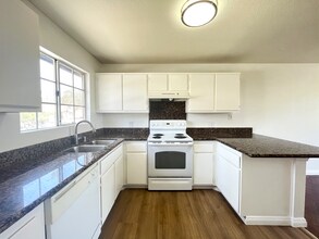 12584 Atwood Ct in Rancho Cucamonga, CA - Building Photo - Building Photo