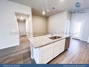 7220 E County Rd 99 in Midland, TX - Building Photo - Building Photo