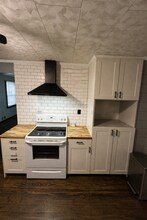 605 Ridge St in Carterville, IL - Foto de edificio - Building Photo